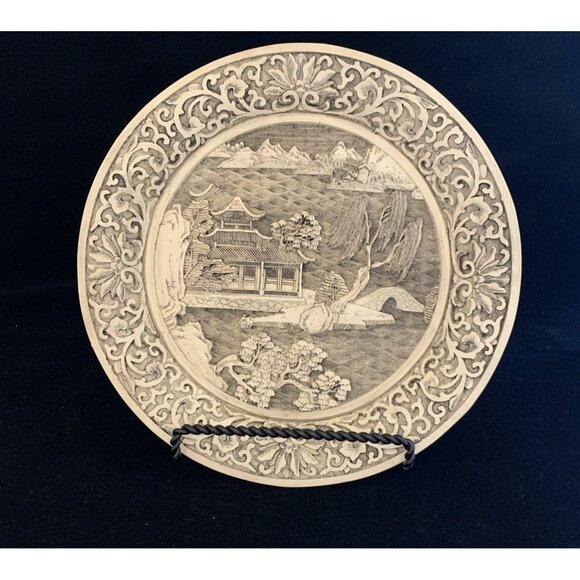 Arnart Imports Other - Ivory Dynasty Arnart Imports Chinese Carved Resin Plate Faux White Cinnabar Vtg